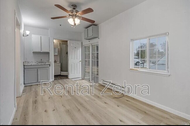 Building Photo - 343 Arlen Dr
