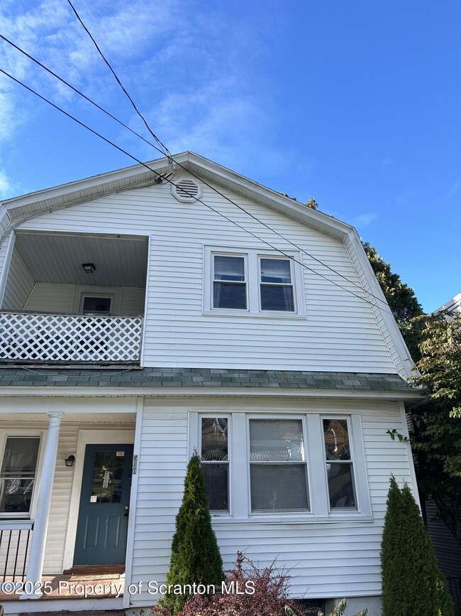 Primary Photo - 510 Moltke Ave