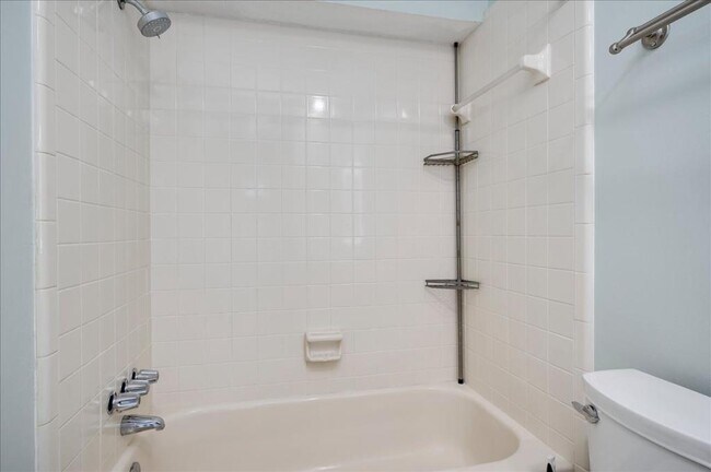 Building Photo - 3101 Bobcat Ct