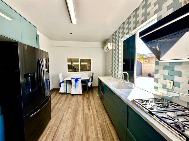 Building Photo - 16550 Sugar Ln