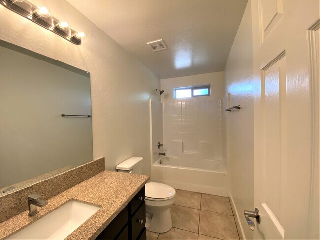 Building Photo - 9501 E Magma Dr