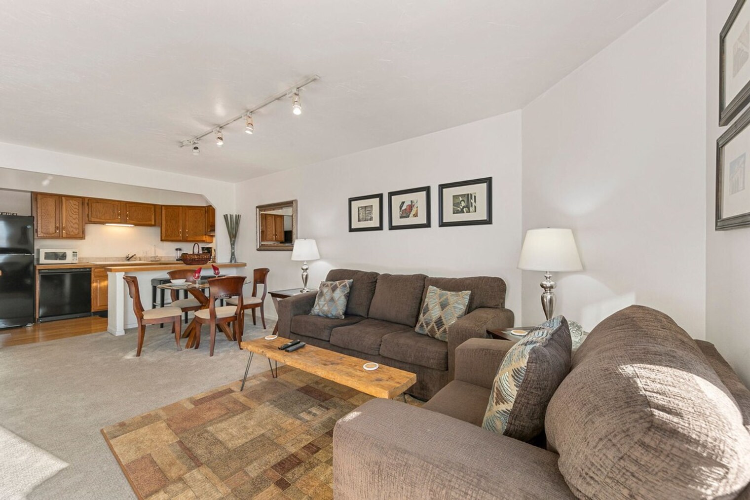 Building Photo - 1675 Larimer St