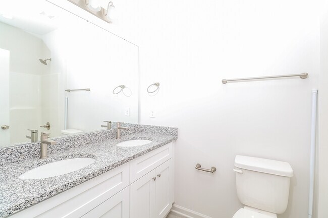 Building Photo - 215 Claudette Dr