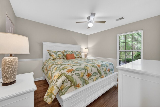 Building Photo - 641 Blue Stem Dr