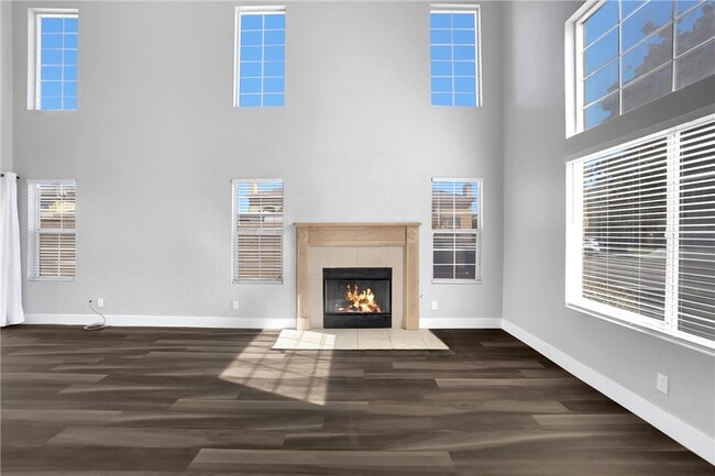 Building Photo - 2141 E Nugent St