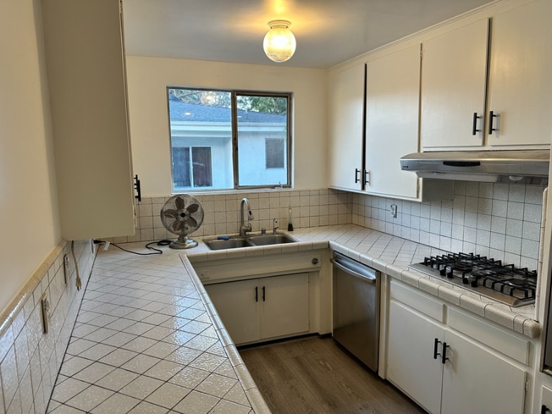 Building Photo - 3236 Larissa Dr