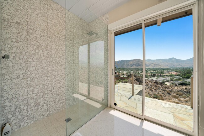 Building Photo - 17 Cahuilla Hills Dr