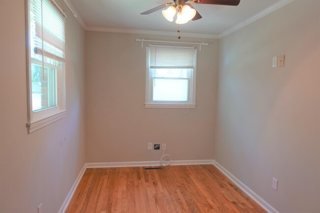Building Photo - 115 Konnarock Cir