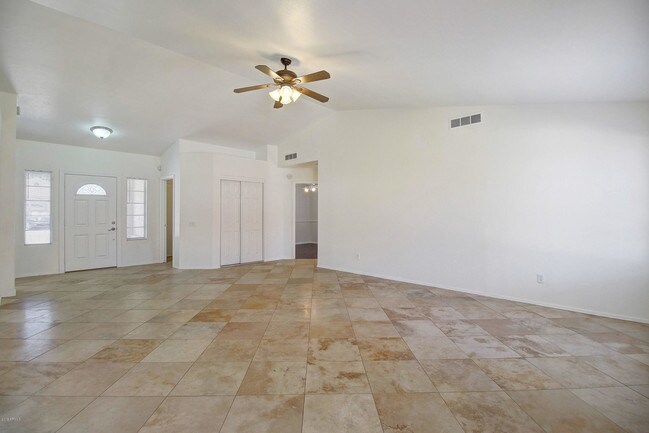Building Photo - 4326 W Creedance Blvd