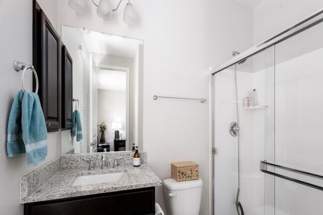 Building Photo - 18426 N 65th Pl