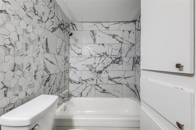 Building Photo - 5833 Harvest Hill Rd