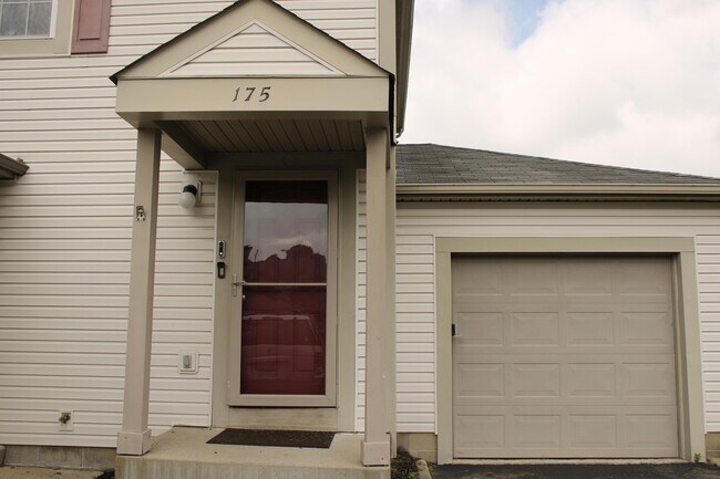 Building Photo - 175 Macenroe Dr