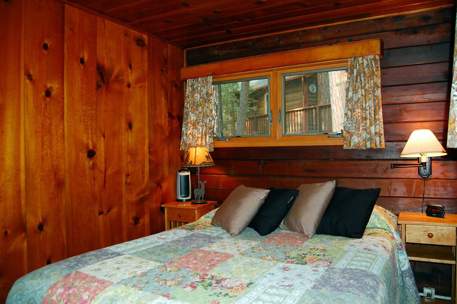 Building Photo - 8037 Woodpecker Way
