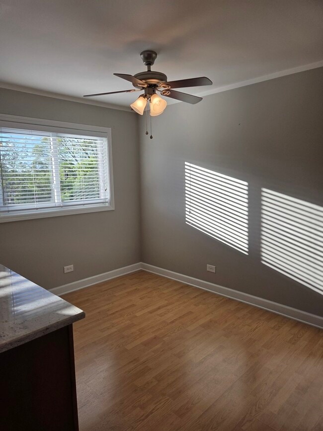 Building Photo - 6830 W Lode Dr