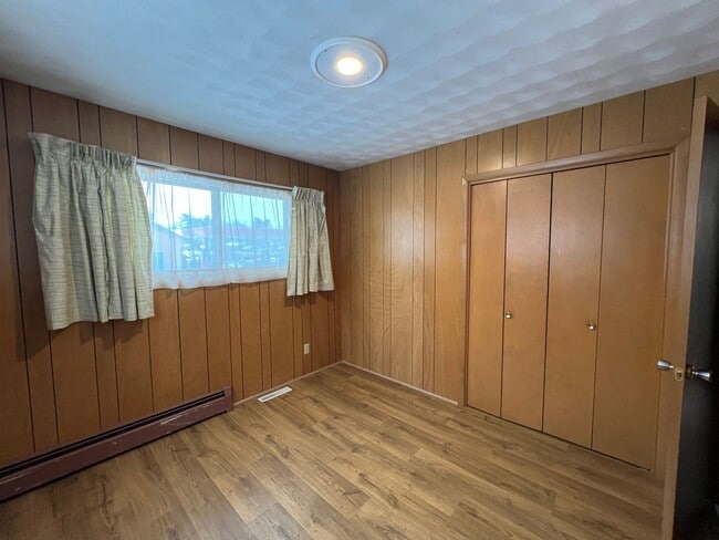 Building Photo - Click the “Apply Now” button or email wapmrentals@gmail.com for a prompt response.