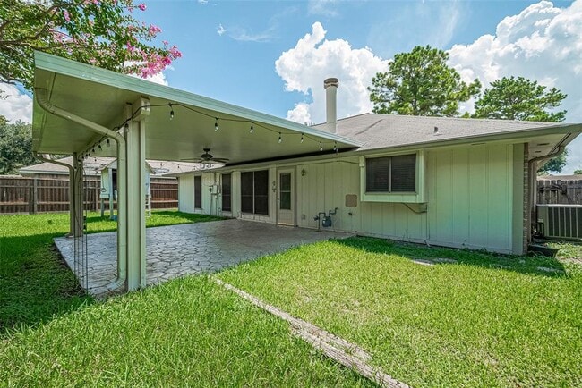 Building Photo - 6907 Yardley Dr