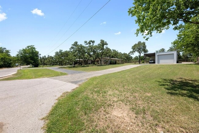 Building Photo - 7800 Hudson Loop