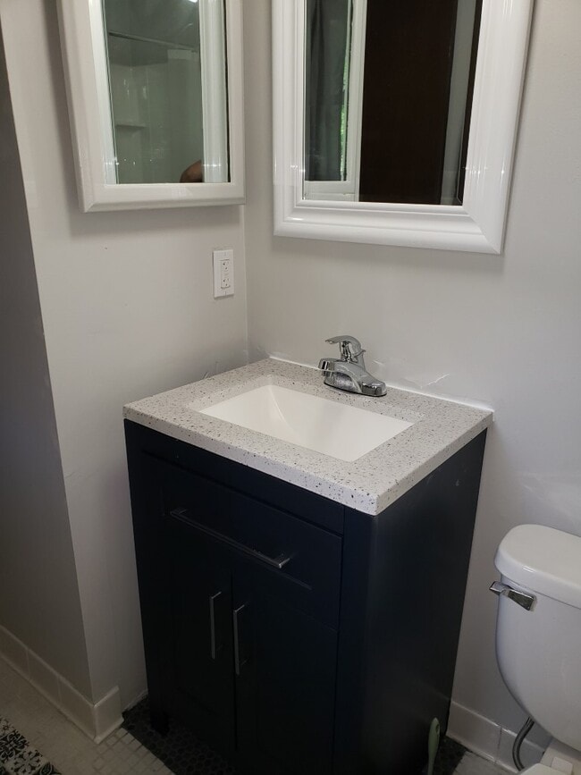 Building Photo - 24694 Creekside Dr