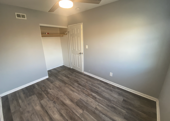 Building Photo - 1810 Thelborn Way