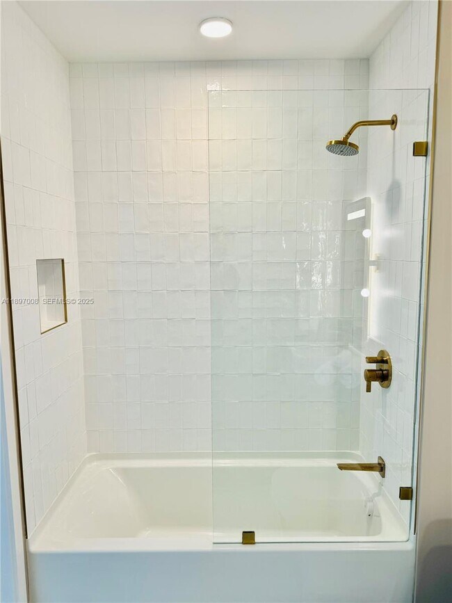 Building Photo - 159 NE 6th St