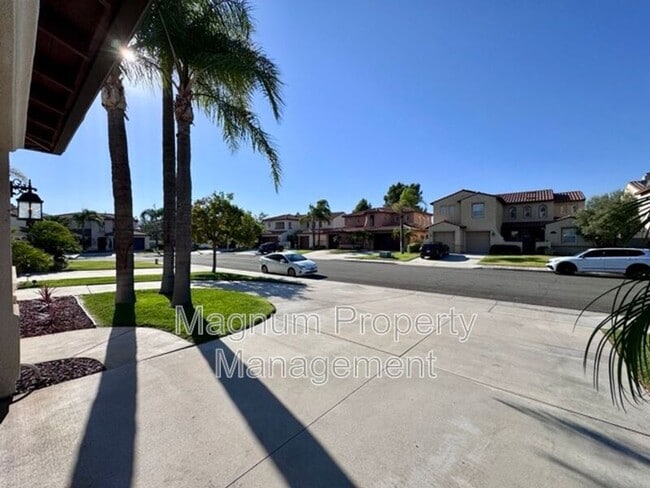 Building Photo - 45632 Corte Royal