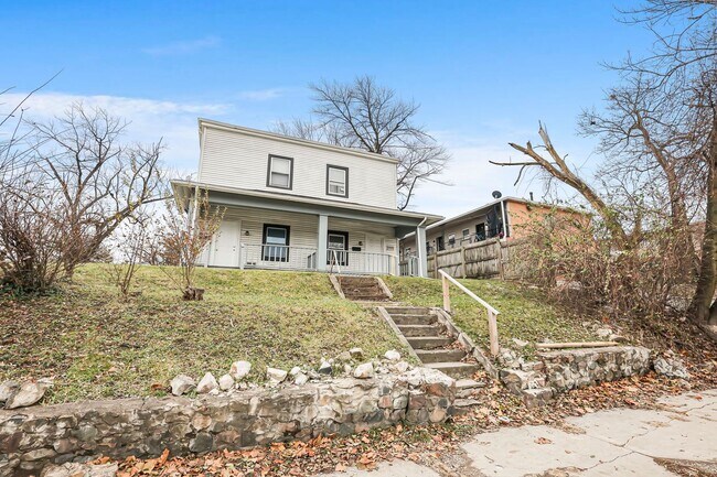 Building Photo - 1997-1999 W Broad St