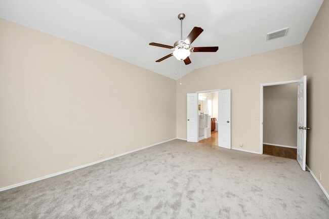 Building Photo - 6003 Baileys Run Ln