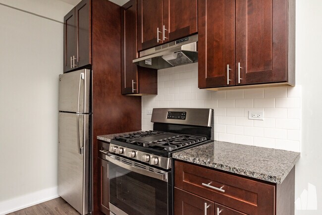 Building Photo - 485 Roger Williams Ave