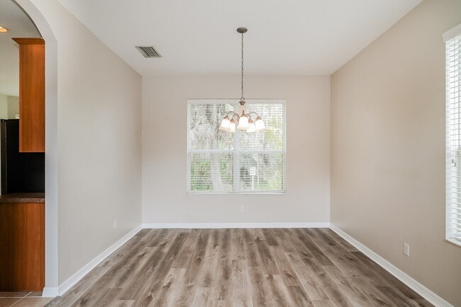 Building Photo - 6322 36th Ct E
