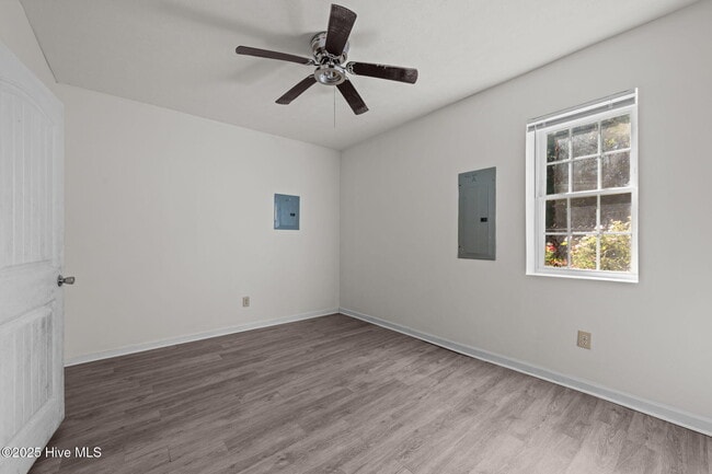 Building Photo - 700 2nd Ave