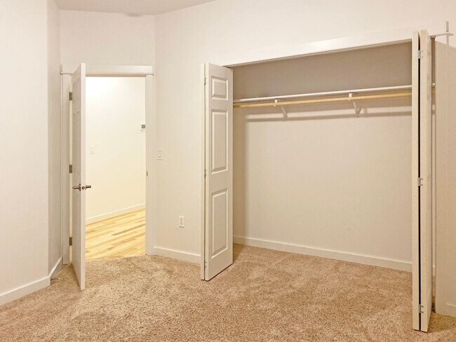 Building Photo - Beautiful Single Level Home in North Albany!
