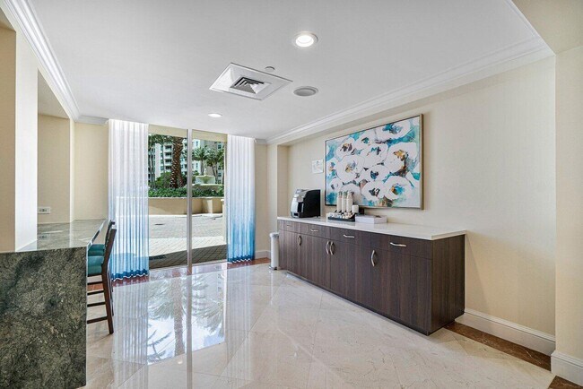 Building Photo - 3720 S Ocean Blvd