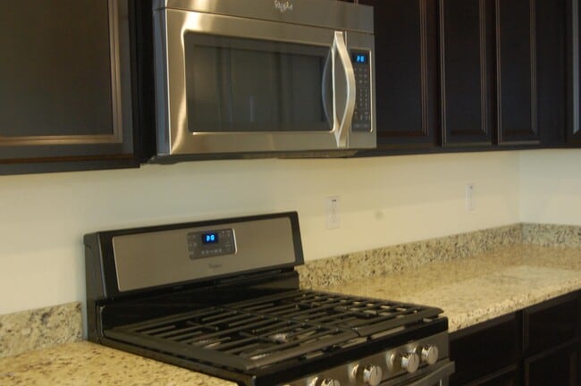 Building Photo - 30872 N 138th Ave