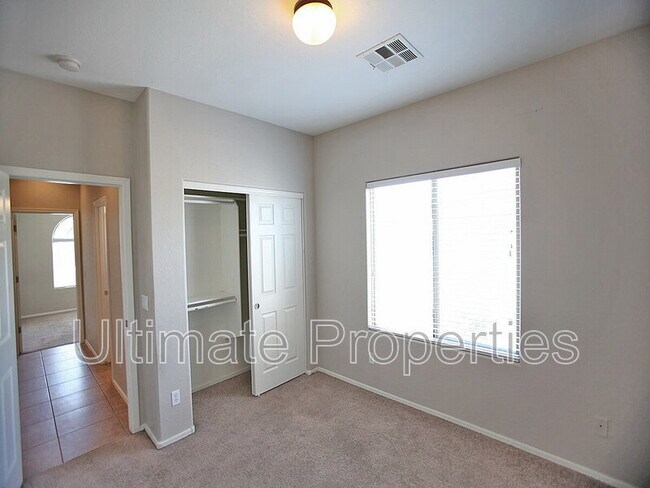 Building Photo - 4715 S 99th Dr