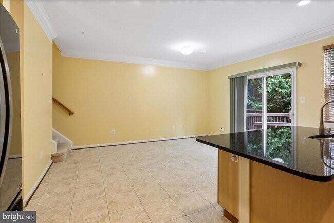 Building Photo - 2943 St Helen Cir