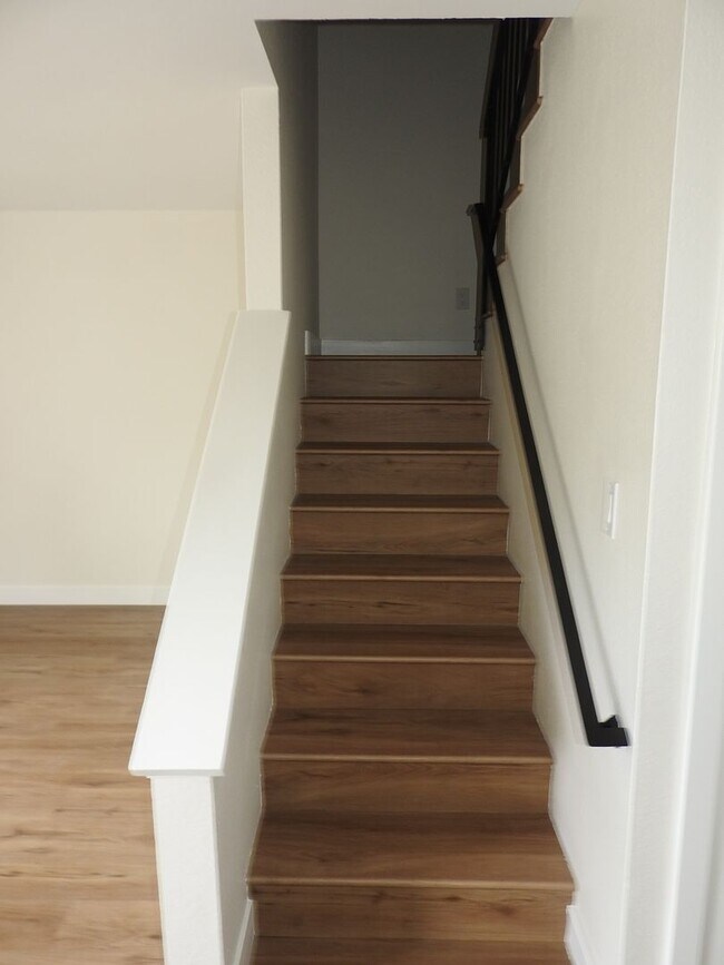 Building Photo - 4845scru