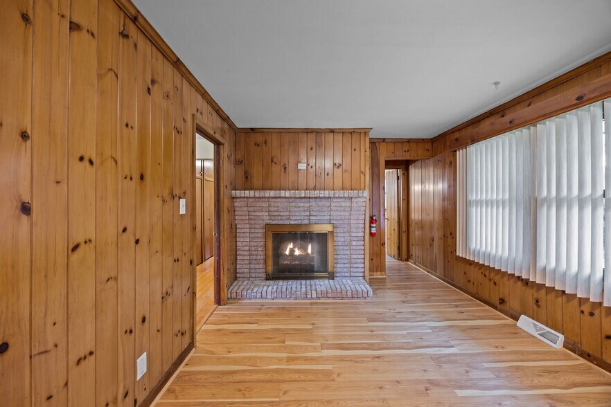 Building Photo - 4104 Jane Ln