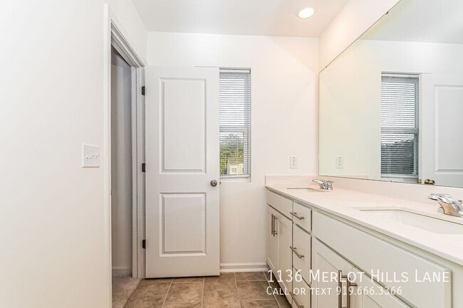Building Photo - 1136 Merlot Hills Ln.