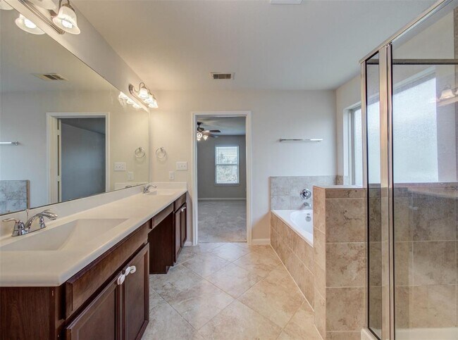 Building Photo - 20202 Stonebridge Terrace Dr