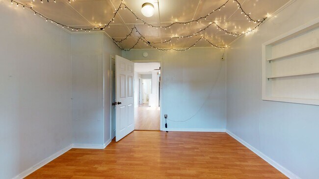 Building Photo - 108 Hawkins Creek Ln