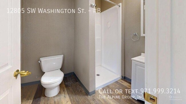 Building Photo - 12805 SW Washington St