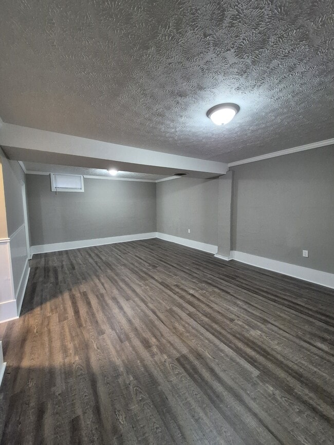 Building Photo - 1151 Bouldercrest Cir