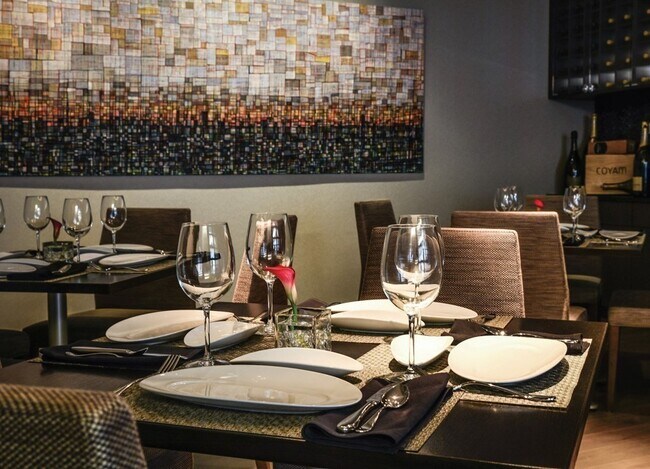 Building Photo - 580 Washington St