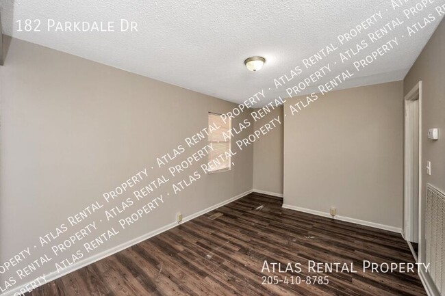 Building Photo - 182 Parkdale Dr