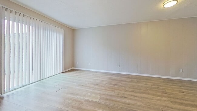 Building Photo - MOVE IN SPECIAL $500 OFF FIRST MONTH!! Beach Living at it's Best!  Two Bedroom/One Bath Ground Fl...