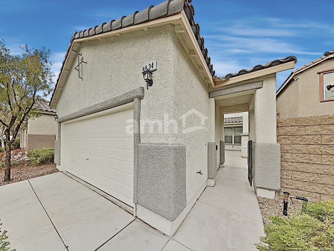 Building Photo - 8834 Salvestrin Point Ave
