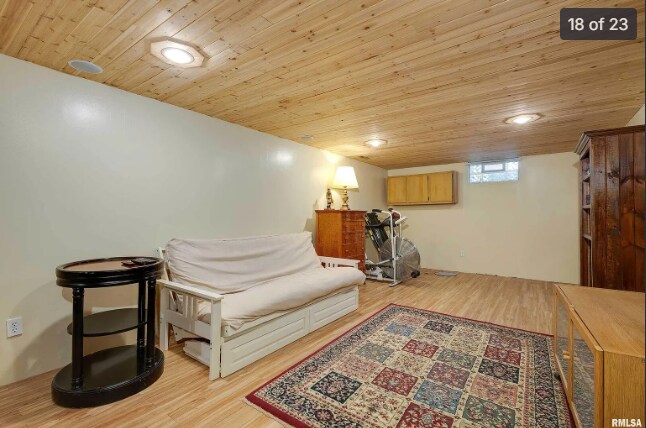 Building Photo - 3129 Windsor Dr