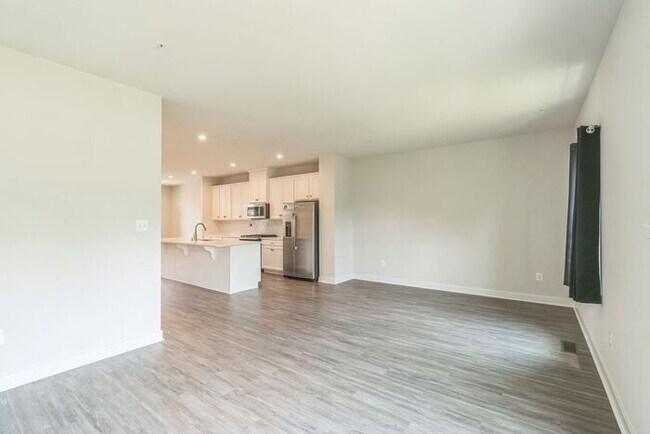 Building Photo - 16705 Tortola Dr
