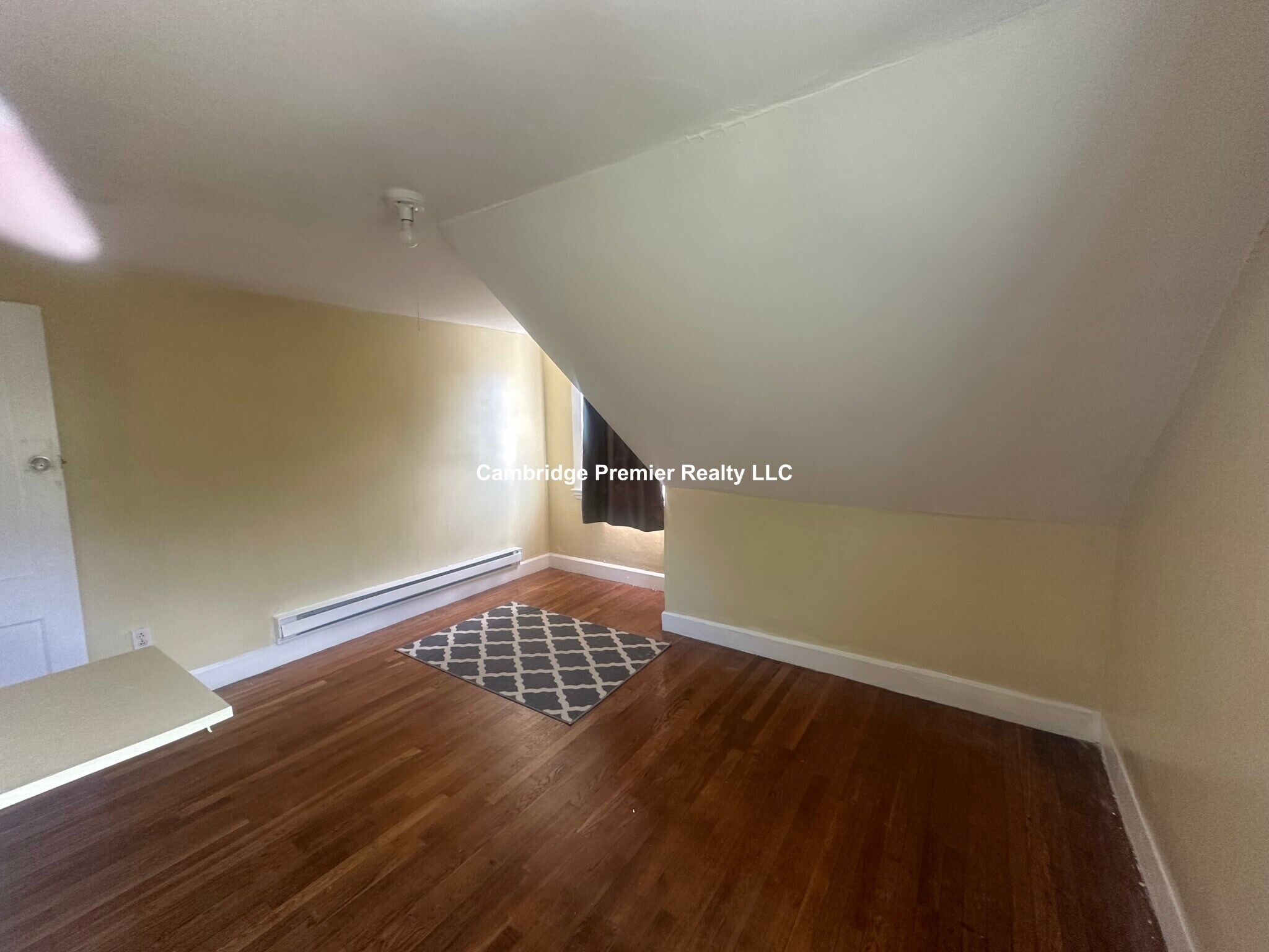 Building Photo - 7A Taylor St