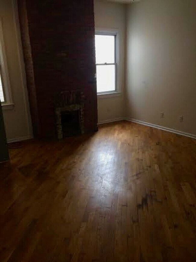 Building Photo - *** Southside Slopes Apartments * Pet Friendly * Walk to E. Carson St. * Available Now * Spacious...